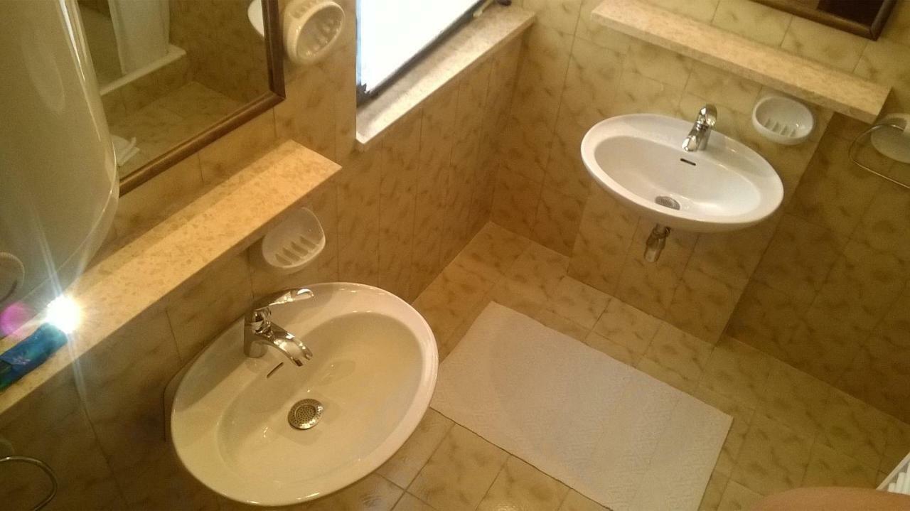 Apartman Mariolina Appartement Krk Town Buitenkant foto