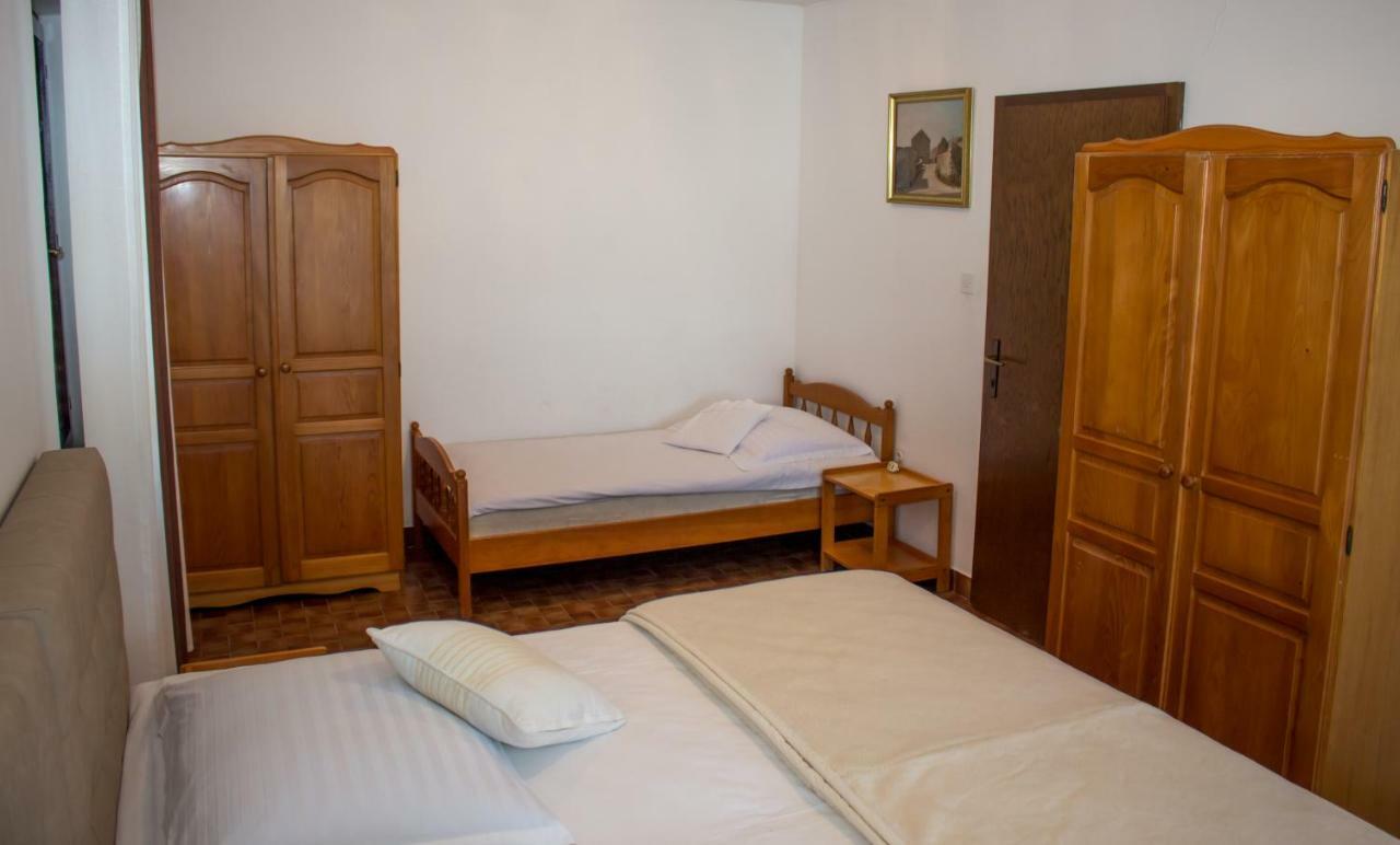 Apartman Mariolina Appartement Krk Town Buitenkant foto